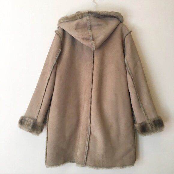 Reversible Faux Fur & Suede Coat - Picture 6 of 8